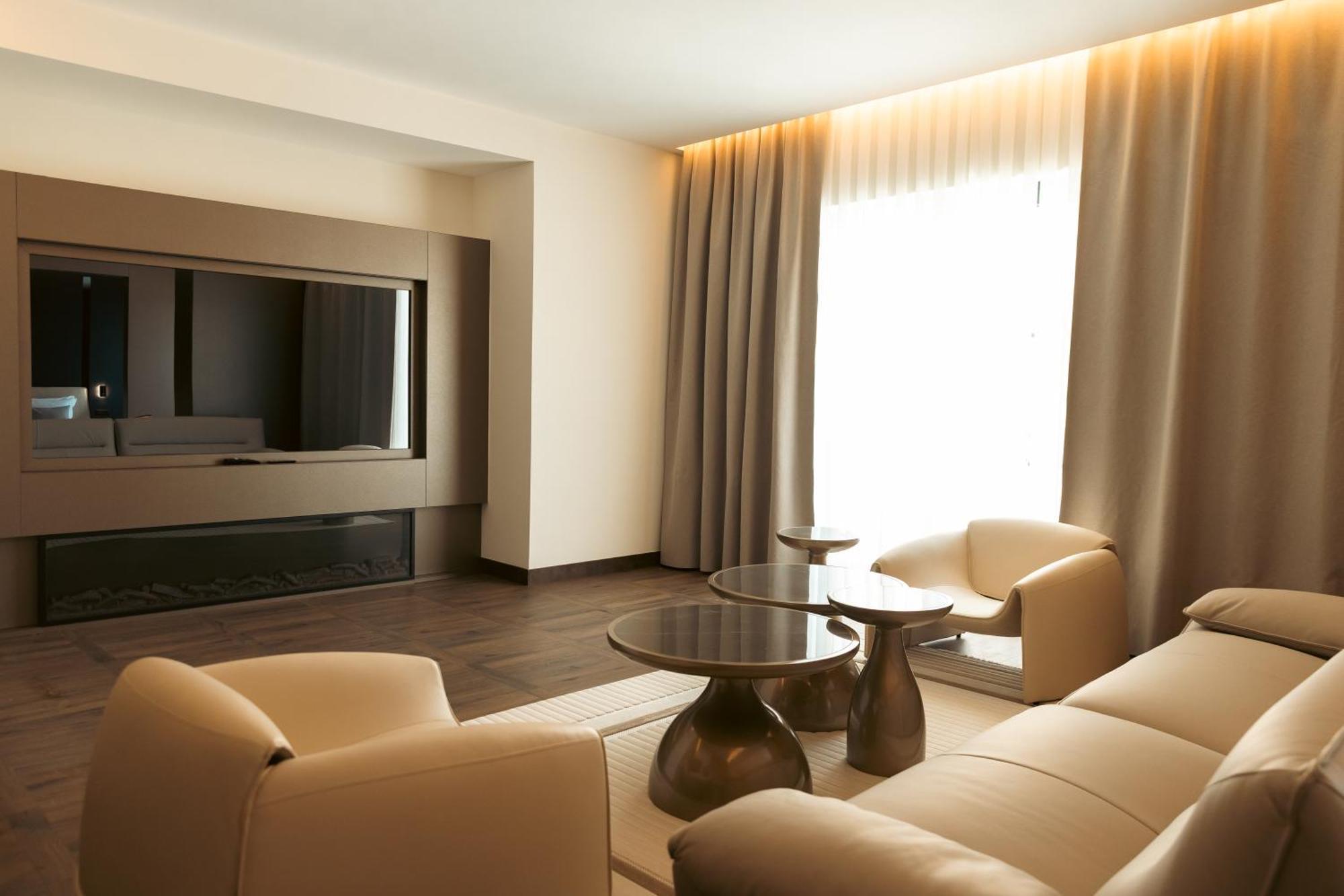Venus Hotel Πρίστινα Εξωτερικό φωτογραφία